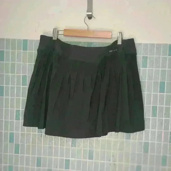 Nike Pleated Tennis Plus Size Skirt Black - Picture 9 of 9